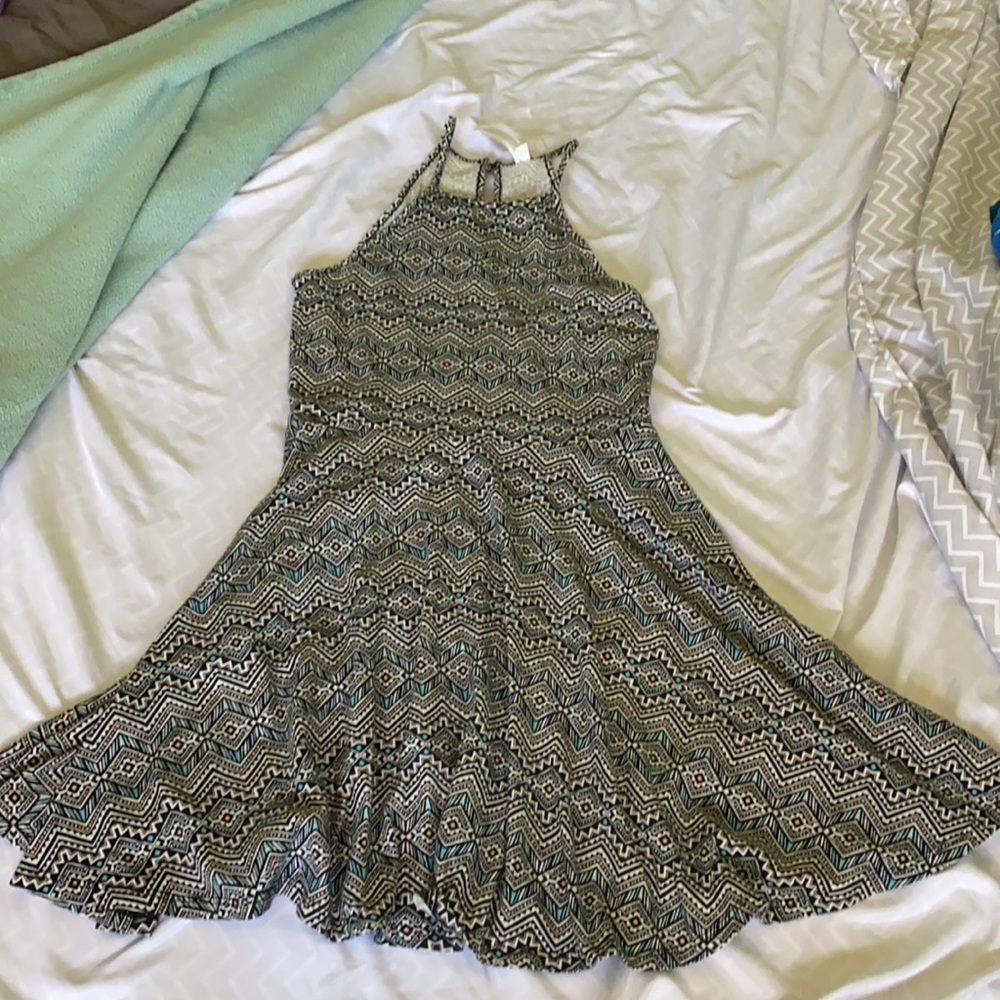 Geometric Patterned Dress - Picture 3 of 3